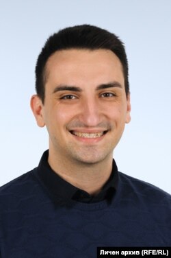 Мартин Манолов