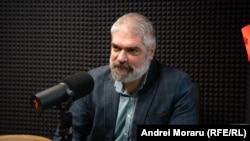 Igor Zaharia, directorul Agenției Navale, în studioul Europei Libere de la Chișinău.