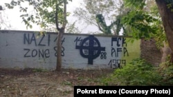 Grafiti mržnje koji su ispisani u Novom Sadu, oktobar 2023. godine
