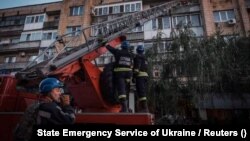 Rachetele ruseşti au lovit centrul oraşului Pokrovsk de două ori luni seară.