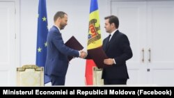 Ambasadorul UE la Chișinău, Janis Mazeiks și directorul Organizației pentru Dezvoltarea Antreprenoriatului (ODA), Dumitru Pîntea, 24 mai 2023