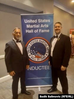 Isak u Teksasu na dodjeli priznanja člana Kuće slavnih borilačkih sportova.