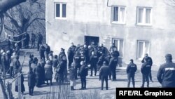 ხმაურიანი აქცია მერაბ მიქელაძის სახლთან. დაბა ადიგენი. კადრი აღებულია 2024 წლის 8 მარტს „TOK TV“ -ის მიერ გადაღებული ვიდეოდან.