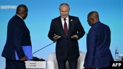 Ruski predsjednik Vladimir Putin na plenarnoj sjednici drugog rusko-afričkog samita u Sankt Peterburgu 27. jula 2023. 