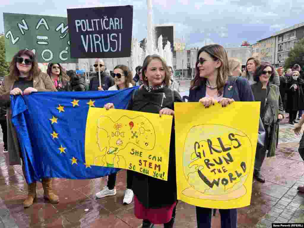 Šefica Delegacije Evropske unije u Crnoj Gori Oana Kristina Popa na Osmomartovskom maršu u Podgorici