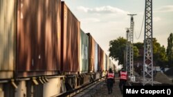 Tehervonat a Szeged–Röszke vasútvonalon