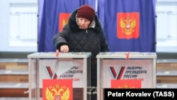 Избирательный участок в Санкт-Петербурге