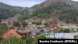 Pamja e kompleksit “Rajska Banja” në Banjskë të Zveçanit. Fotografi nga arkivi. 