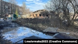 Последиците от руския обстрел на Константиновка на 2 април.