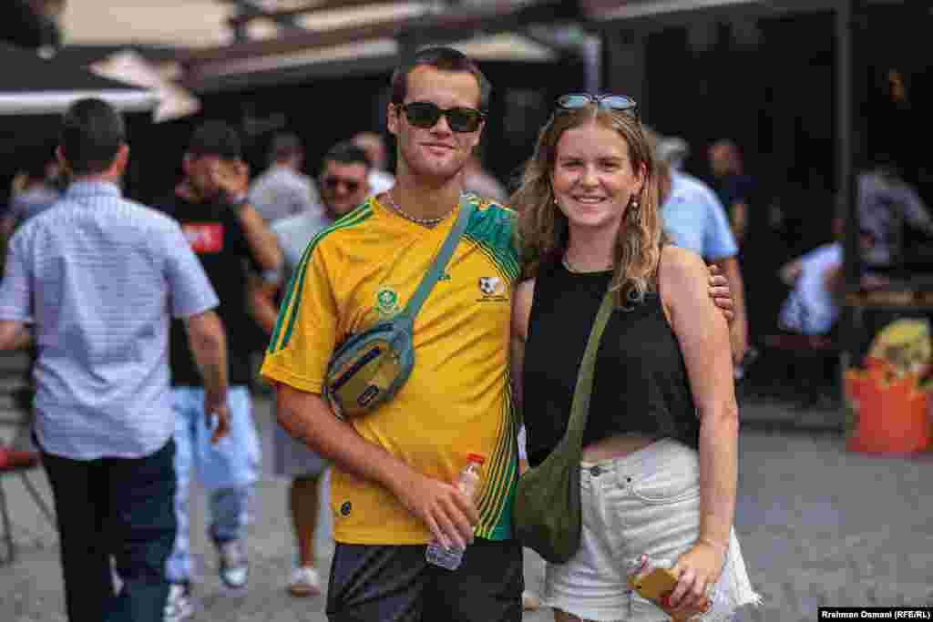 Caleb i Lucy sa Novog Zelanda također su odabrali da gledaju kratke i dokumentarne filmove na Dokufestu.