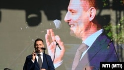 Tuzson Bence fideszes országgyűlési képviselő (ma már igazságügyi miniszter) beszédet mond Kammerer Zoltán polgármesteri beiktatásán a gödi Gróf Széchenyi Ödön parkban 2023. május 24-én