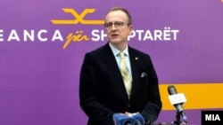 Арбен Таравари