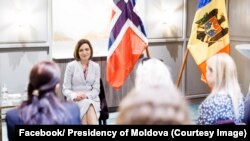 Șefa statului, Maia Sandu, s-a întâlnit pe 7 mai 2024, la Oslo, cu reprezentanții comunității de moldoveni din Norvegia. 