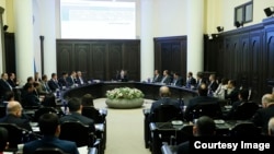 სომხეთის მთავრობის სხდომა 2022 წლის 29 დეკემბერს, სადაც რომის სტატუტის საკითხი განიხილეს