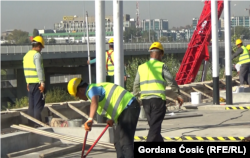 Radnici iz Kine angažovani na izgradnji pruge Beograd-Stara Pazova, 24. oktobar 2019.