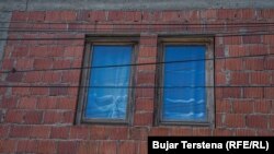 Një shtëpi e paizoluar në Prishtinë.