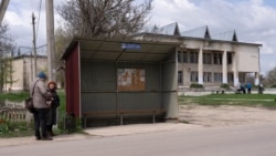 Sate fără farmacii: „Merg 45-50 de minute pe jos după medicamente”