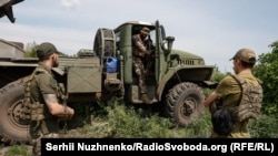 Украински војници во близина на Бахмут, регионот Донецк, мај 2023 година