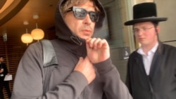 Singer Arrives In Israel As Bandmates Fight Deportation To Russia