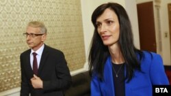 Мария Габриел и Николай Денков направиха съвместно изявление на 22 май. 