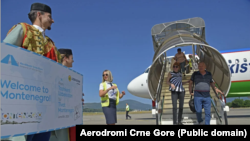 Doček uzbekistanskih turista na tivatskom Aerodromu, 2023.