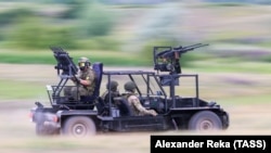 Teknologjia antidron që po evoluon në vijën e frontit në Ukrainë