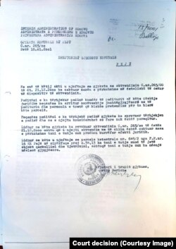 Odluka suda da povuče tužbu Mehmeta Dinaja.