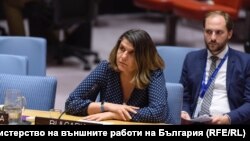 Лъчезава Стоева