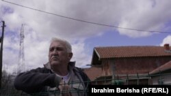 Spaso Karajlić, meštanin Žitkovca, ispred svoje kuće, mart 2024.