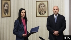 Външната министърка Мария Габриел и президентът Румен Радев 