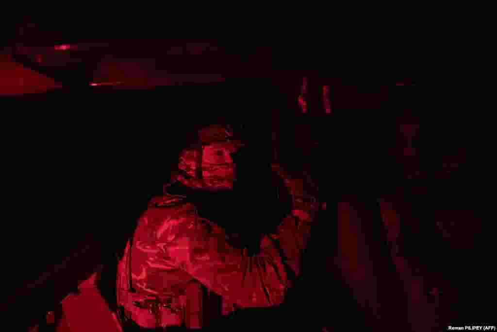 Comandantul care a alcătuit echipa de lunetiști i-a ales pe baza puterii psihologice și mintale, spunând că trebuie să fii o persoană rezistentă, &bdquo;să poți suporta presiunea psihologică&rdquo;, după cum afirmă Kuzia. De asemenea, este important &bdquo;să putem colabora și să ne înțelegem unii cu alții&quot;.