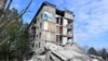 Un bloc de locuințe din Avdiivka în urma unei lovituri aeriene a Rusiei, 14 octombrie 2023.