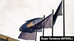 Zastave Kosova i Evropske unije u Prištini, 1. Jul 2024.