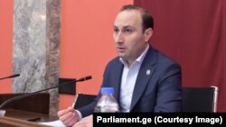 ანრი ოხანაშვილი, პარლამენტის იურიდიულ საკითხთა კომიტეტის თავმჯდომარე