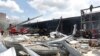 Urmările unui atac cu rachete rusești asupra unui supermarket din Kostiantinivka, regiunea ucraineană Donețk, 9 august 2024.