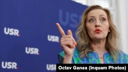 Elena Lasconi a fost aleasă noul președinte al USR cu 68% din voturi. Prezența la vot a fost de sub 50%.