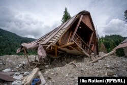 სტიქიის ადგილი ერთი წლის შემდეგ