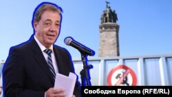 Вили Лилков се обявява категорично за преместване на Паметника на Съветската армия и разчита, че за него ще гласуват хората, които имат спомен за комунизма и протестите през 1989 г.