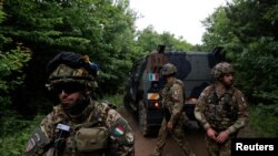 KFOR-i italian në Bare, Leposaviq, më 14 qershor.