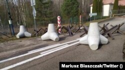 Fortificații la granița Poloniei cu Rusia, 2023