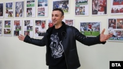 Димитър Бербатов в училището си в Благоевград "Кузман Шапкарев", 10 януари 2024 г. 