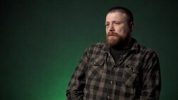 „Mă gândeam că pot muri”. Relatările unui georgian cu cetățenie moldoveană reținut și bătut crunt în timpul protestelor de la Tbilisi