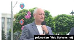 Igor Dodon, adresându-se participanților la marșul Familiei.
