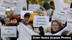 Sute de grefieri protestau la începutul lunii decembrie pentru achitarea integrală a salariilor. Nici până în prezent nu s-a întâmplat