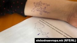 Илустрација - Препишување на тест по хемија