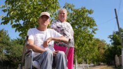 „Toți sunt primii în rând, dar niciunul nu primește nimic”. Un bărbat cu grad sever de dizabilitate așteaptă de 11 ani un asistent personal