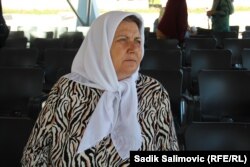 Šuhra Sinanović iz Udruženja Podrinje iz Bratunca kaže da mnoge majke nisu dočekale da saznaju istinu, a da su mnoge stare i bolesne i svaki dan je za njih bitan.