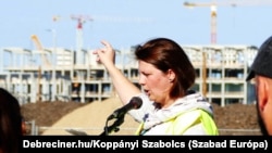 Kozma Éva, a Mikepércsi Anyák egyesületének elnöke, a szervezet egy korábbi demonstrációján.