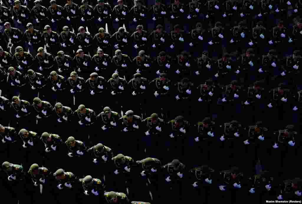 Katonai díszmenet Moszkvában a győzelem napján, a második világháborúban a náci Németország felett aratott győzelem 78. évfordulóján, 2023. május 9-én