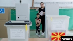 Илустрација од гласачко место на претседателските и парламентарните избори, 8 мај 2024 година